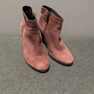ECCO Women's Suede Ankle Boots